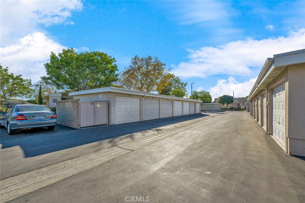 8605 Solano 1005-B