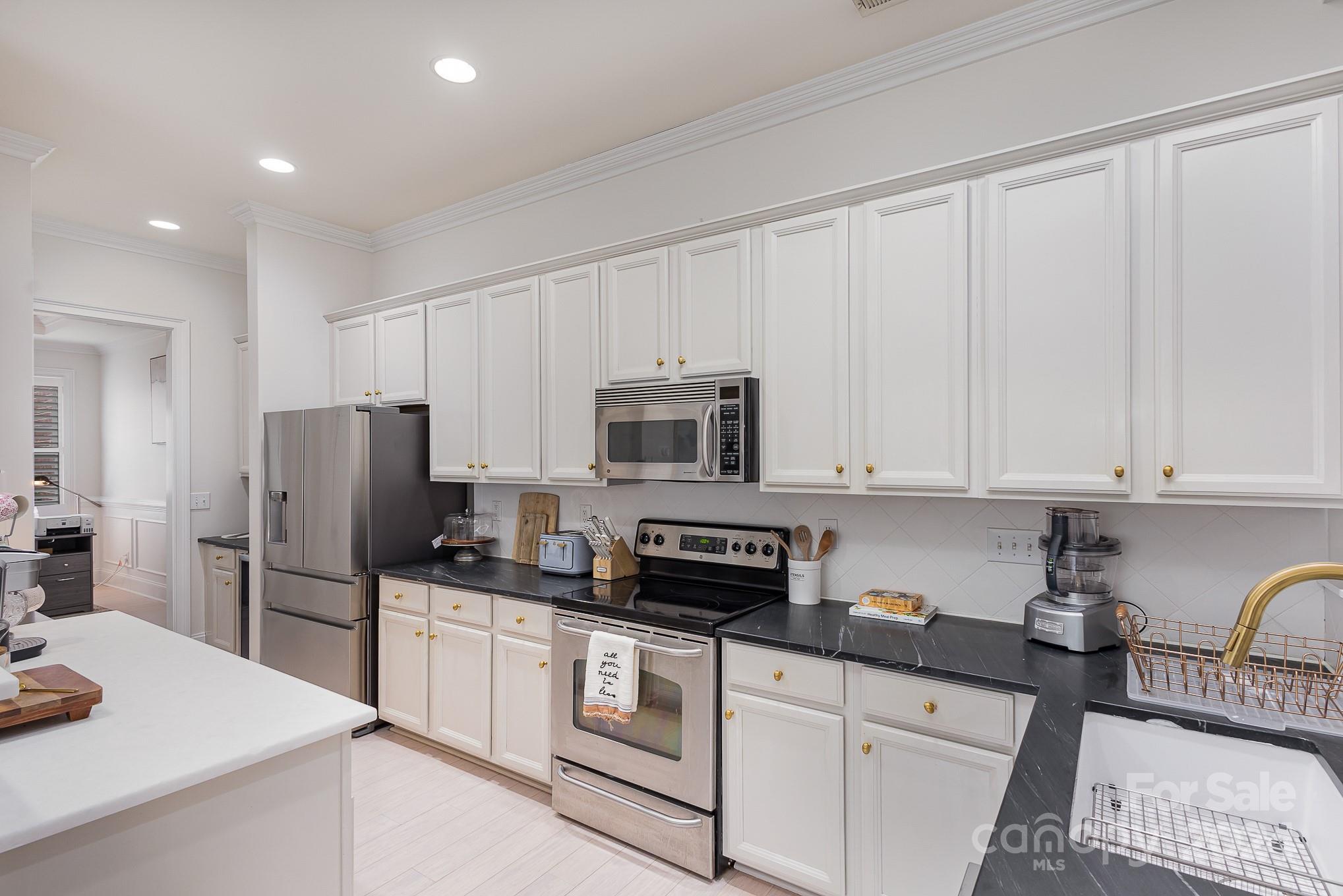 8354 Indigo Row