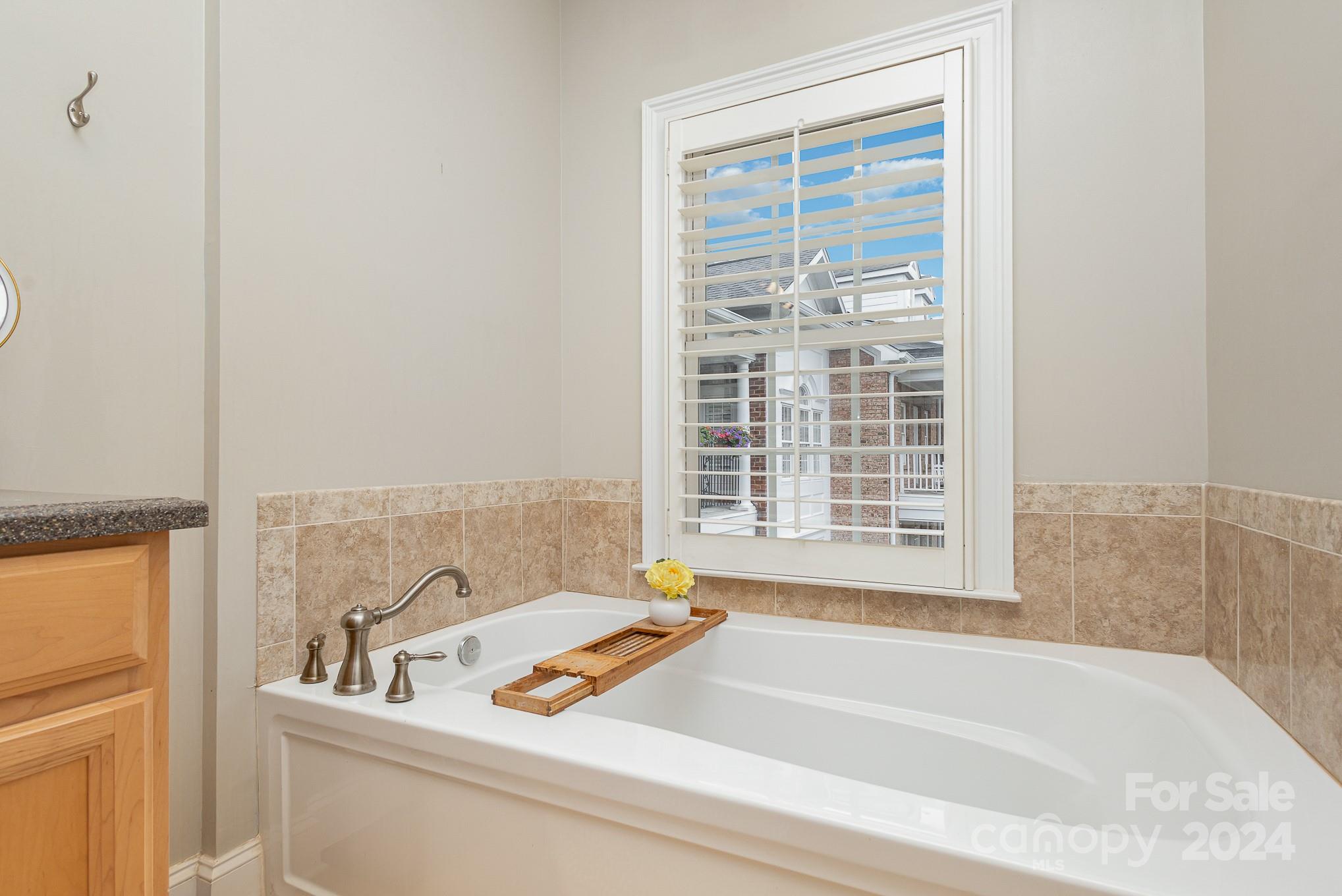 8354 Indigo Row