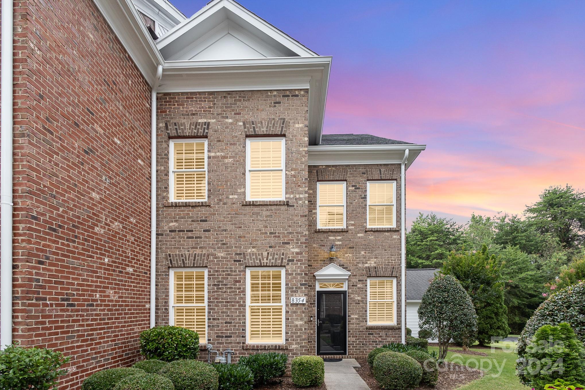 8354 Indigo Row