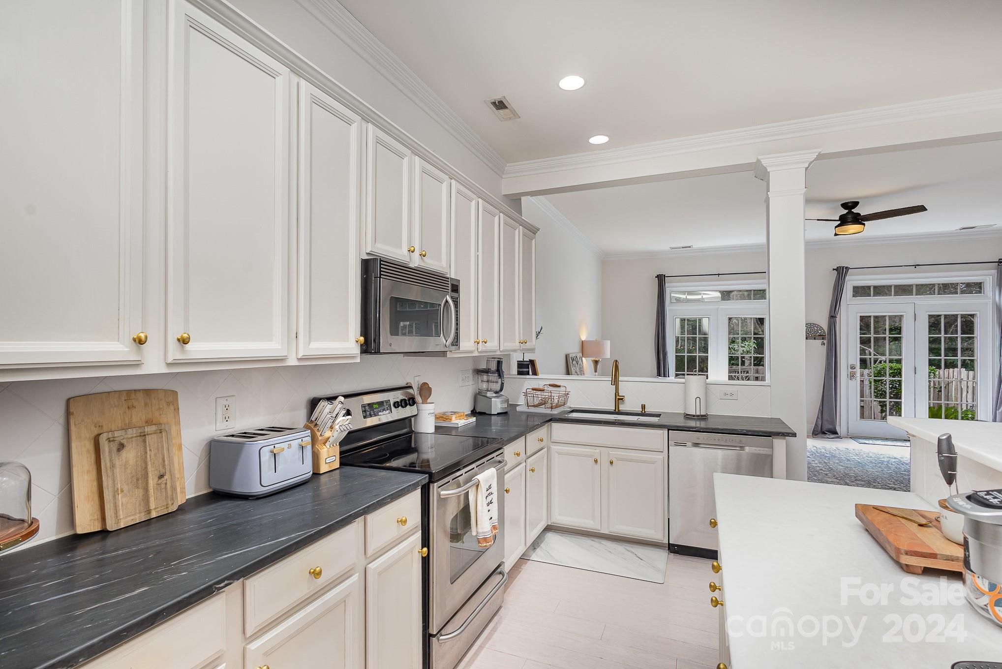8354 Indigo Row