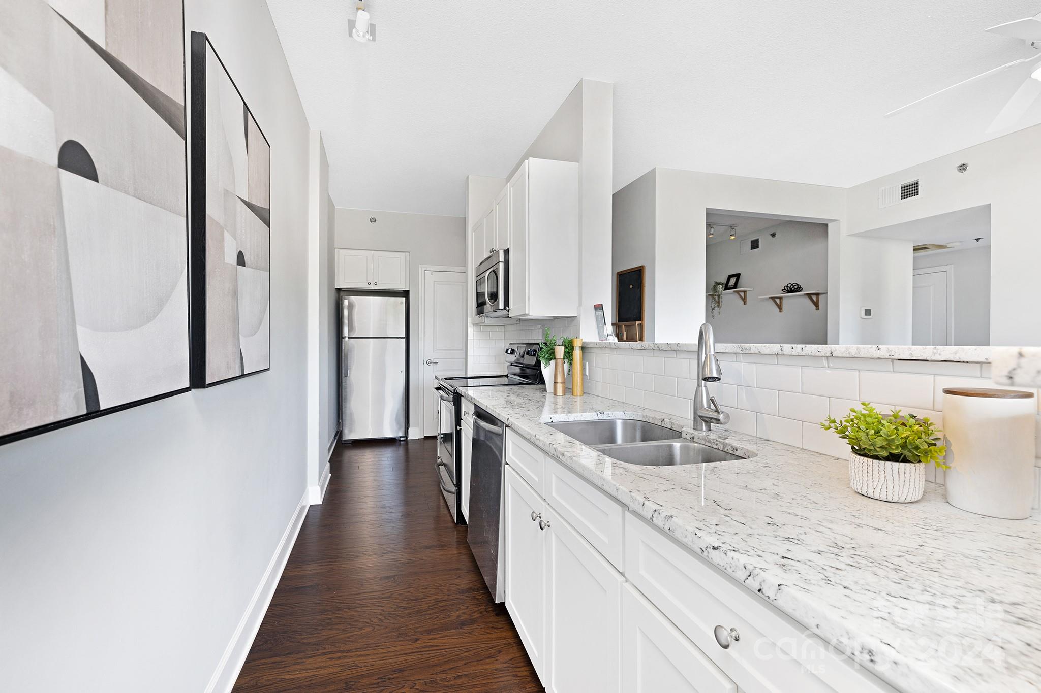 1315 East Boulevard Unit: 428