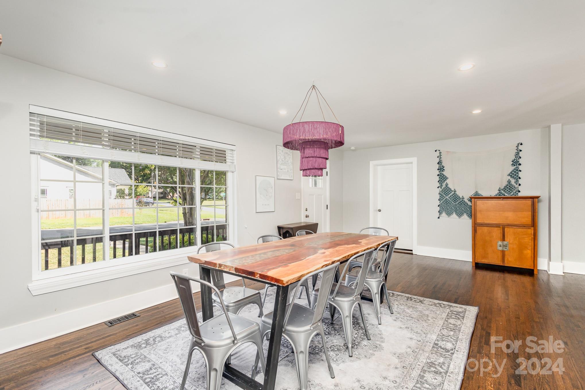 4301 Acorn Street