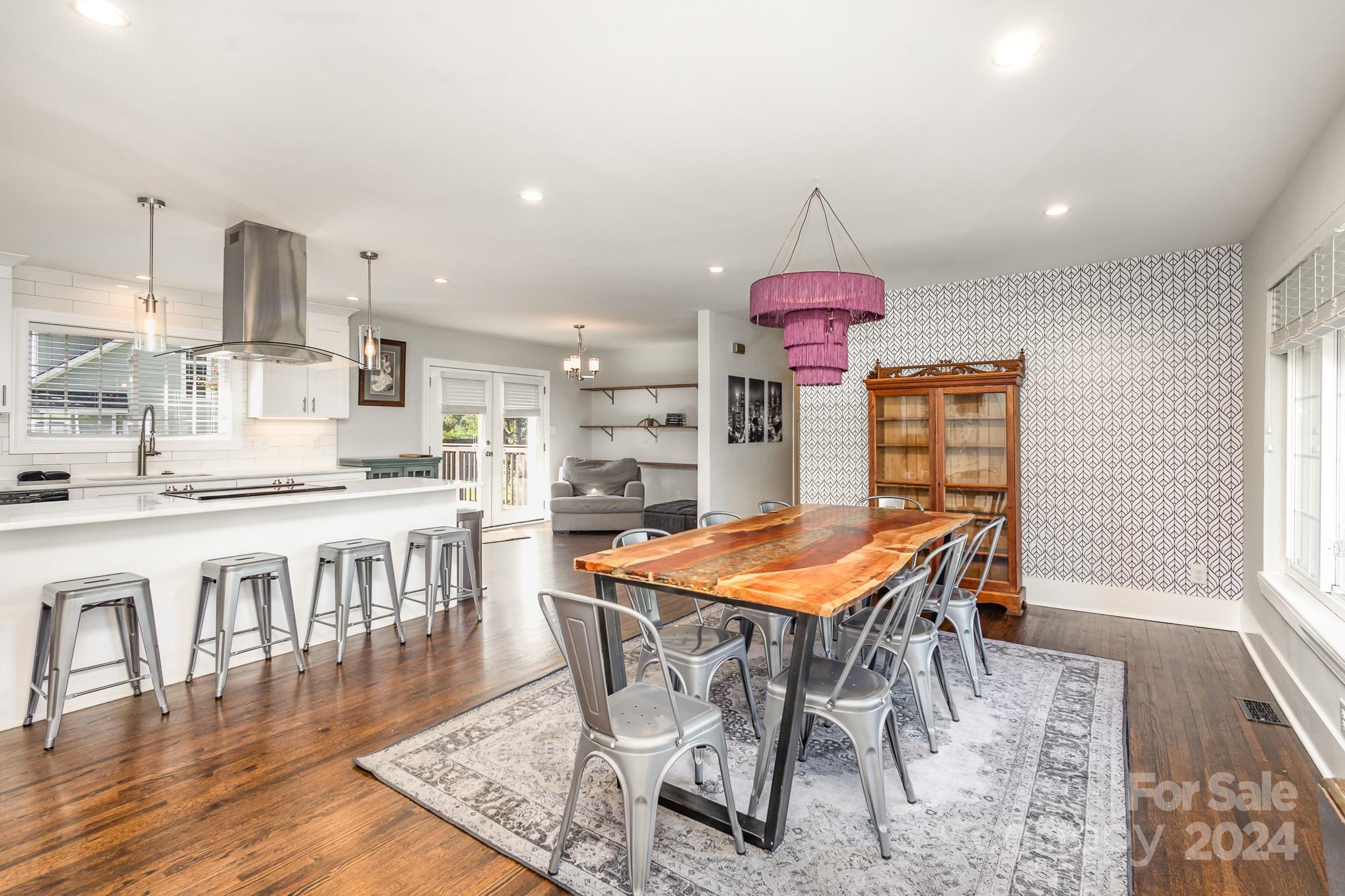 4301 Acorn Street