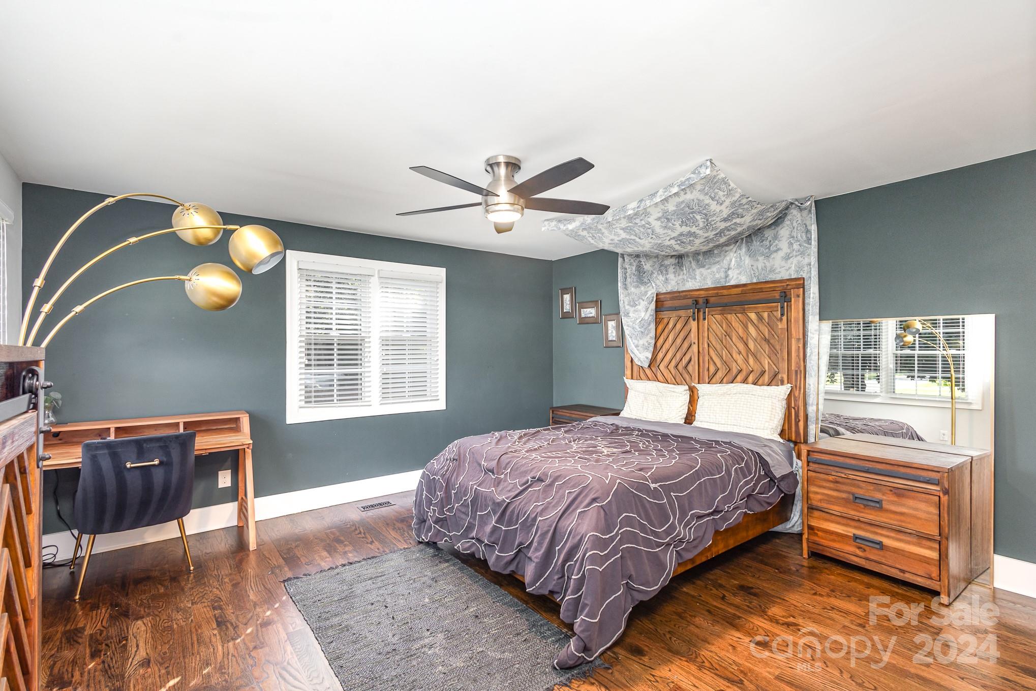 4301 Acorn Street