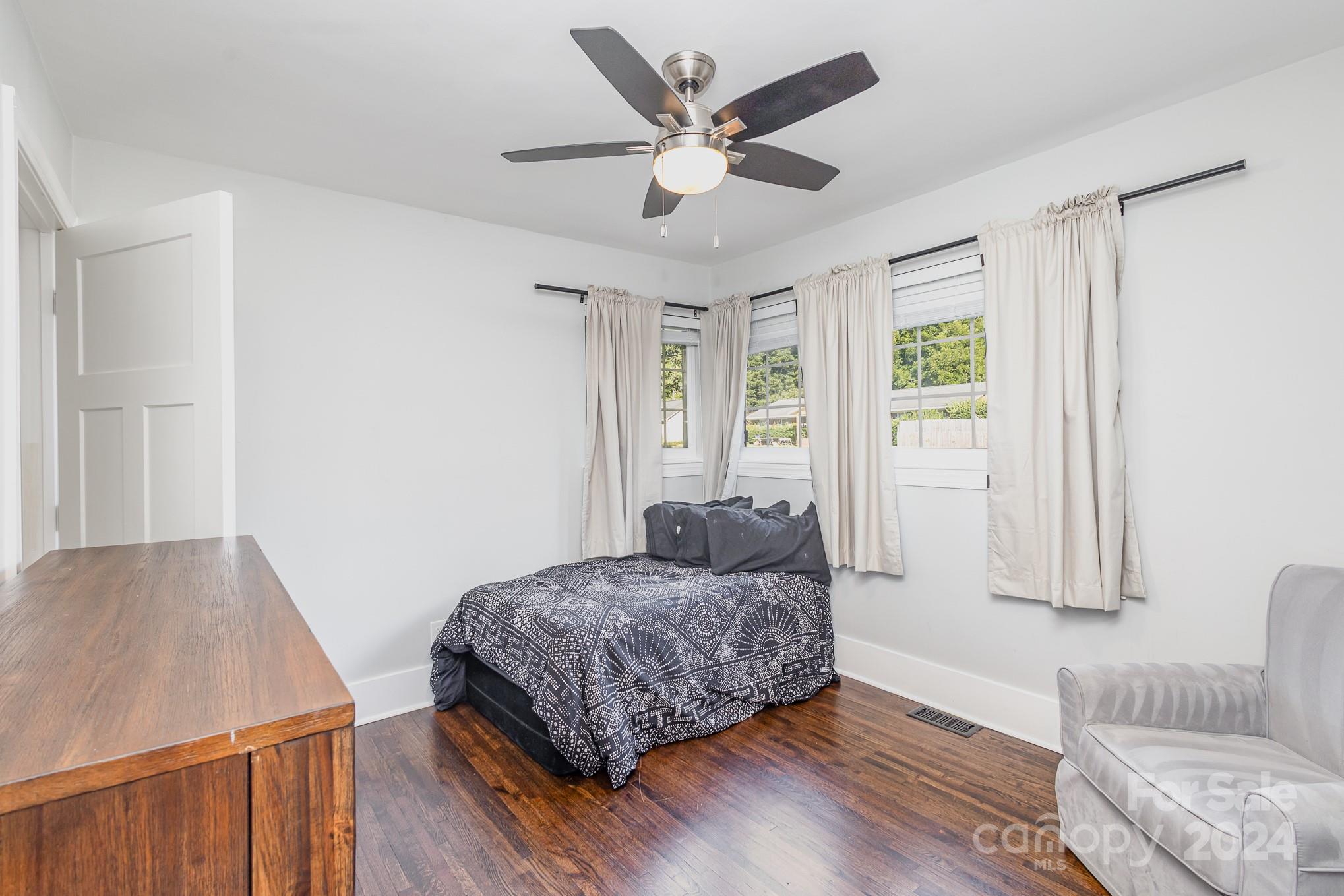 4301 Acorn Street
