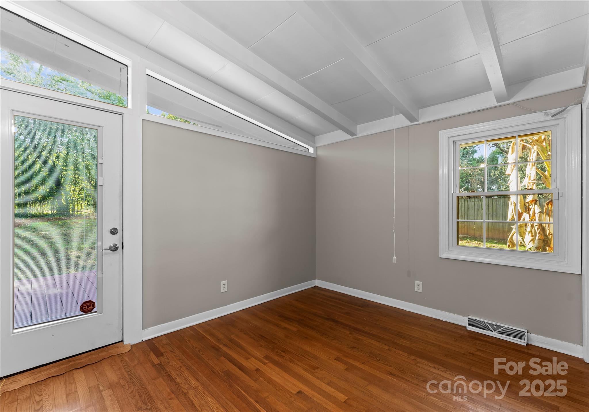 106 Wexford Court