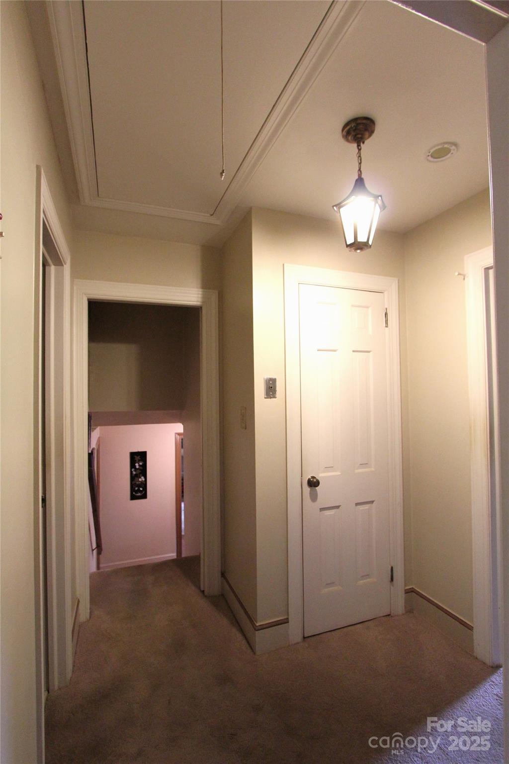 425 Roselawn Place