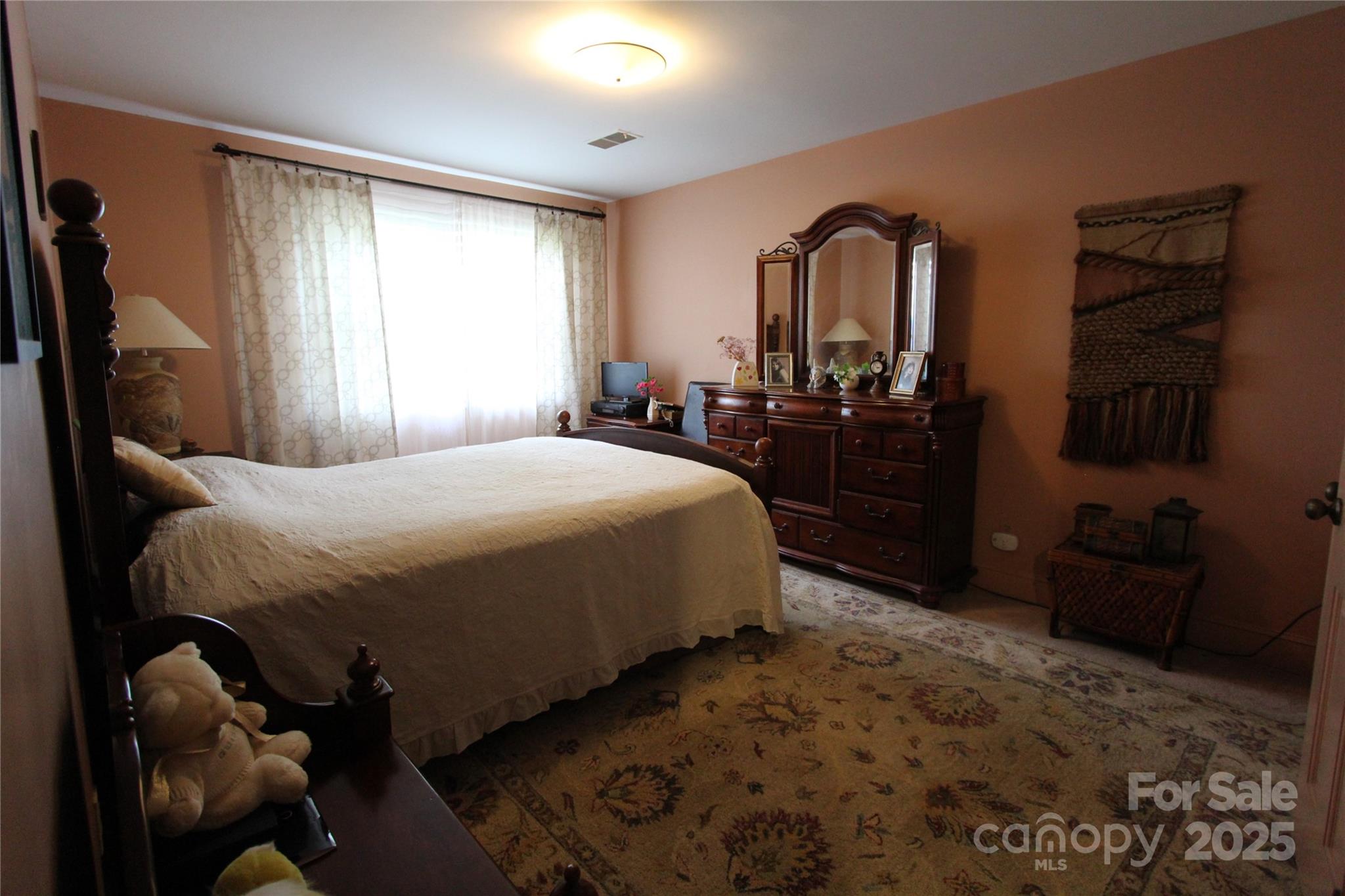 425 Roselawn Place