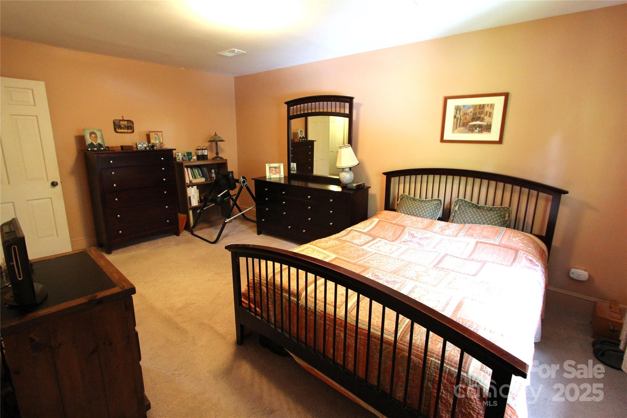 425 Roselawn Place