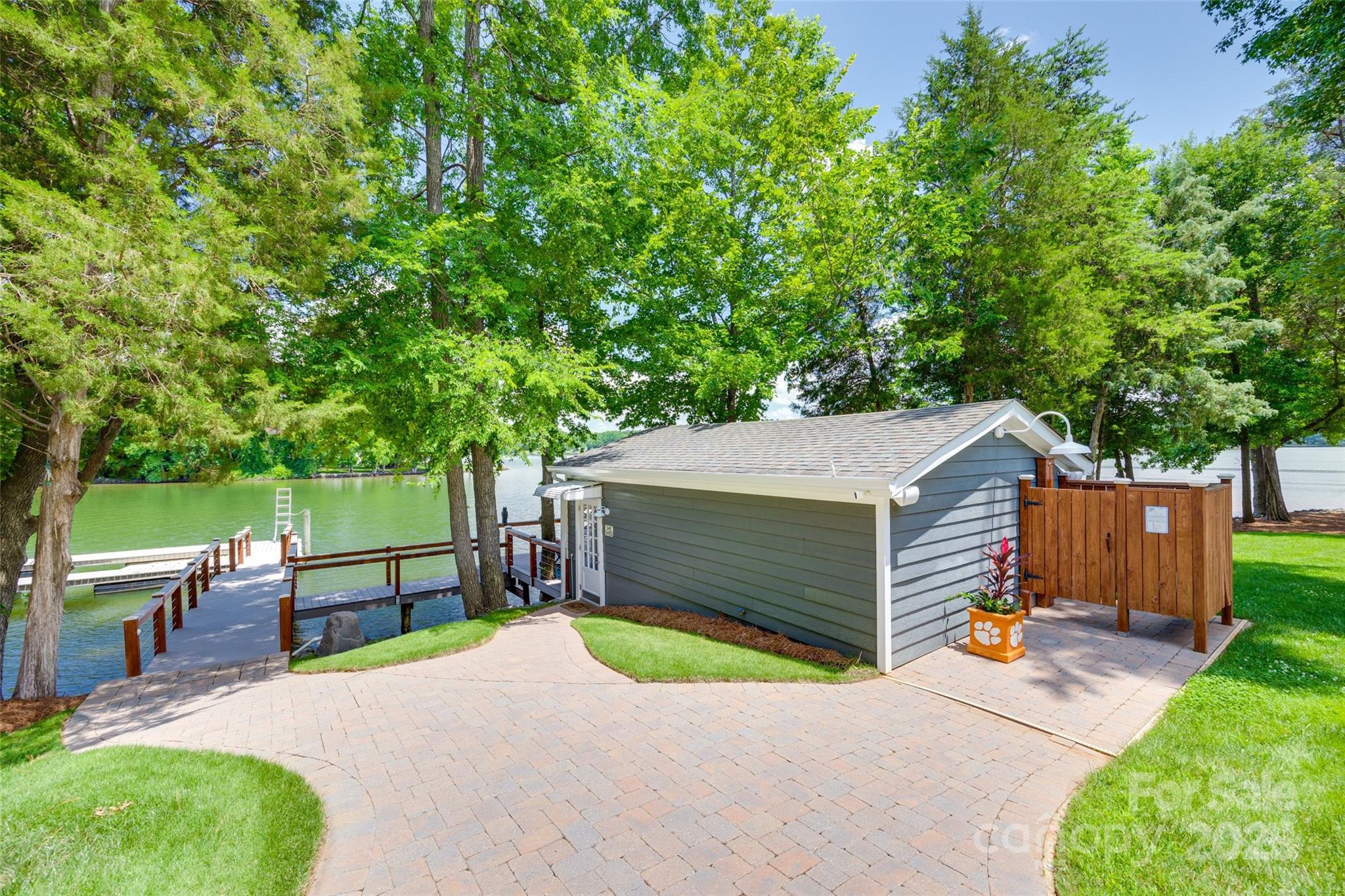 4681 Dove Point Lane