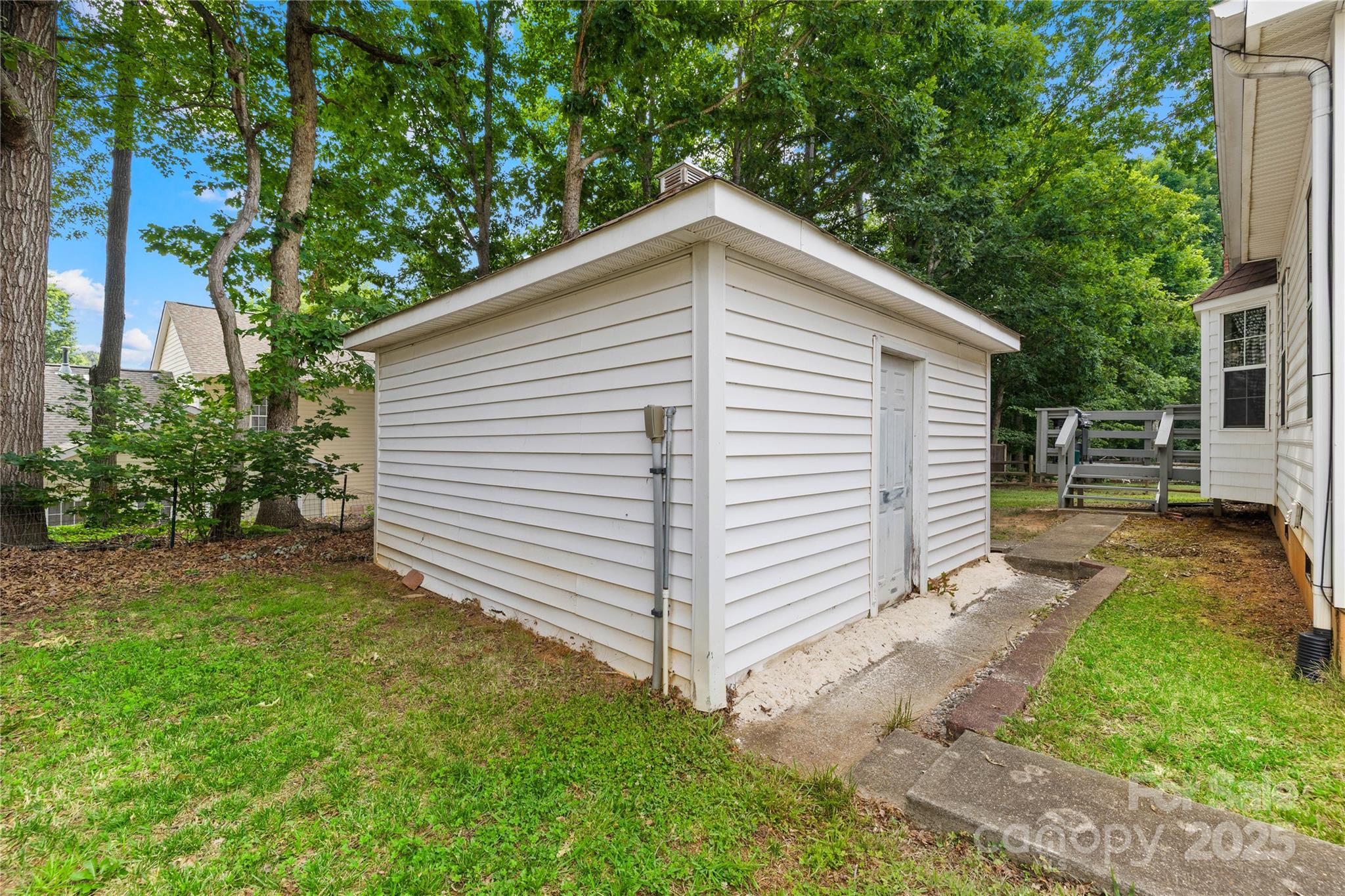 256 Rose Street