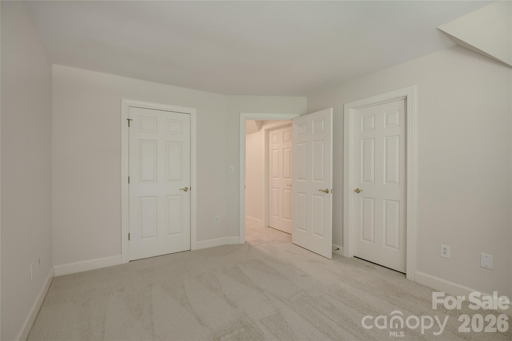 15608 Woodland Ridge Lane Unit: 13