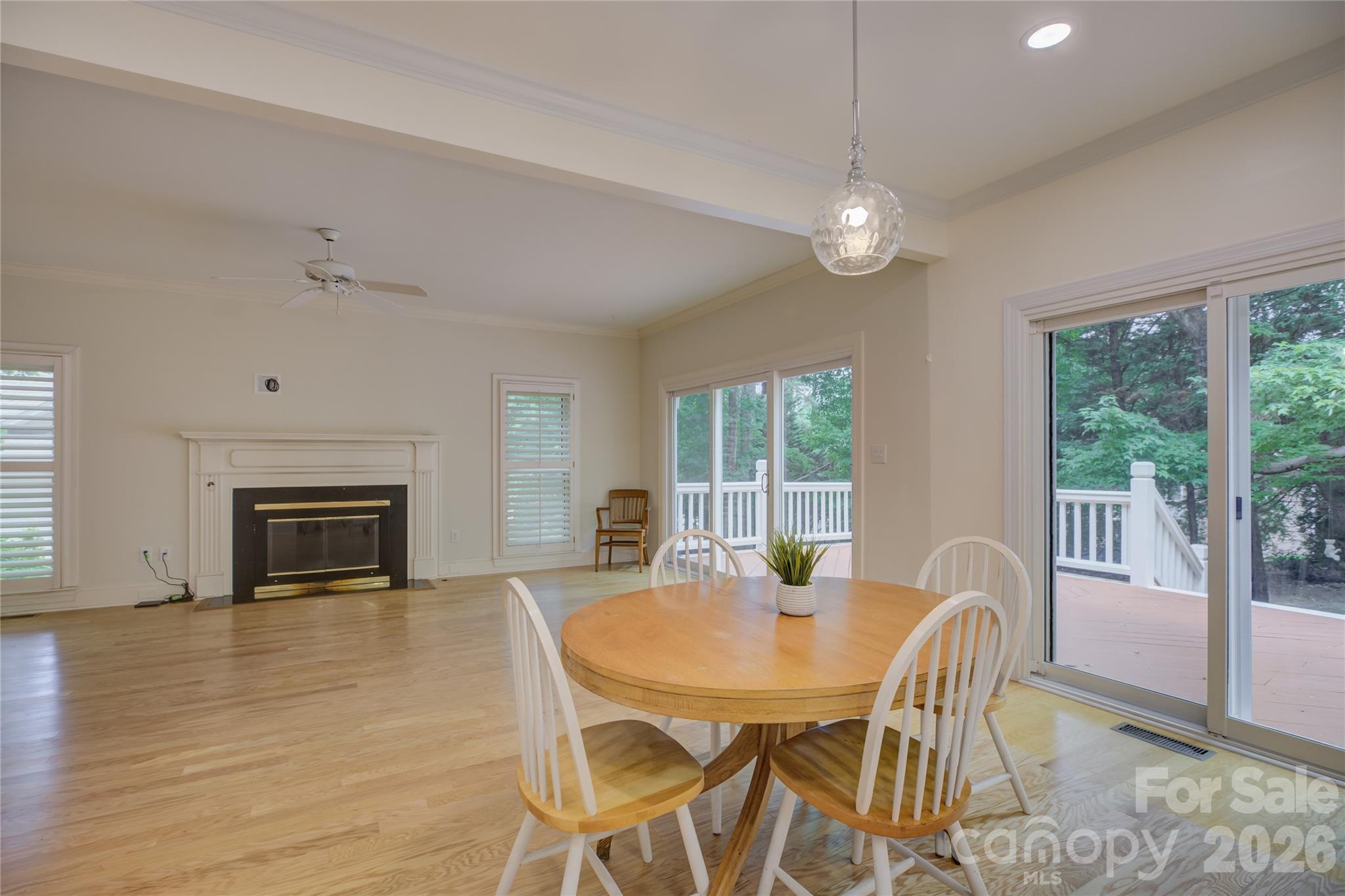 15608 Woodland Ridge Lane Unit: 13