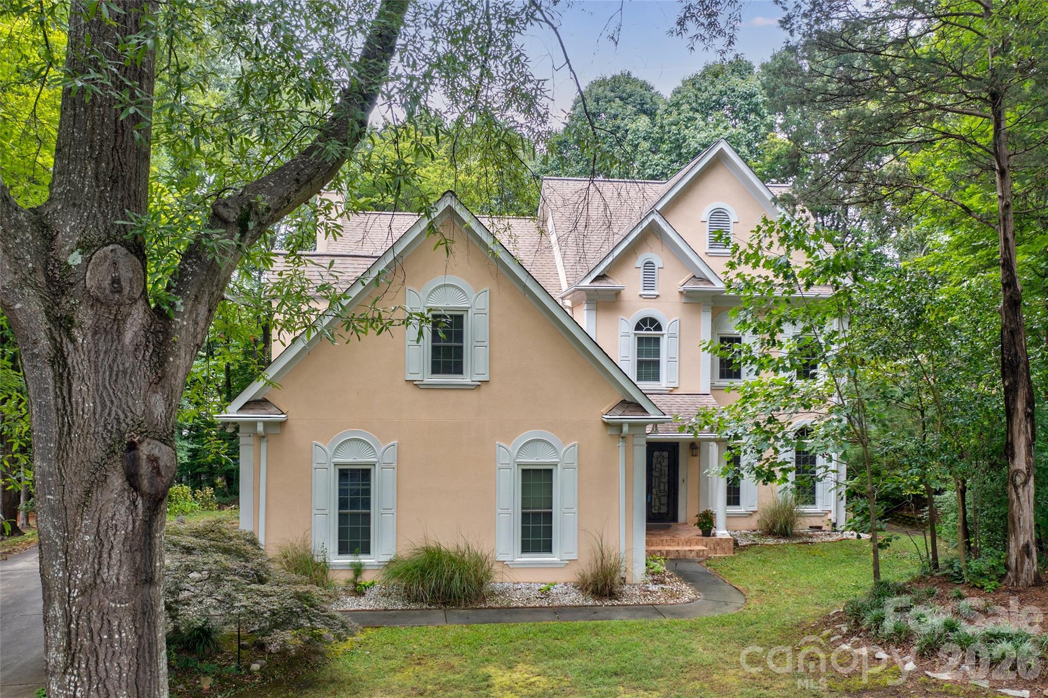 15608 Woodland Ridge Lane Unit: 13