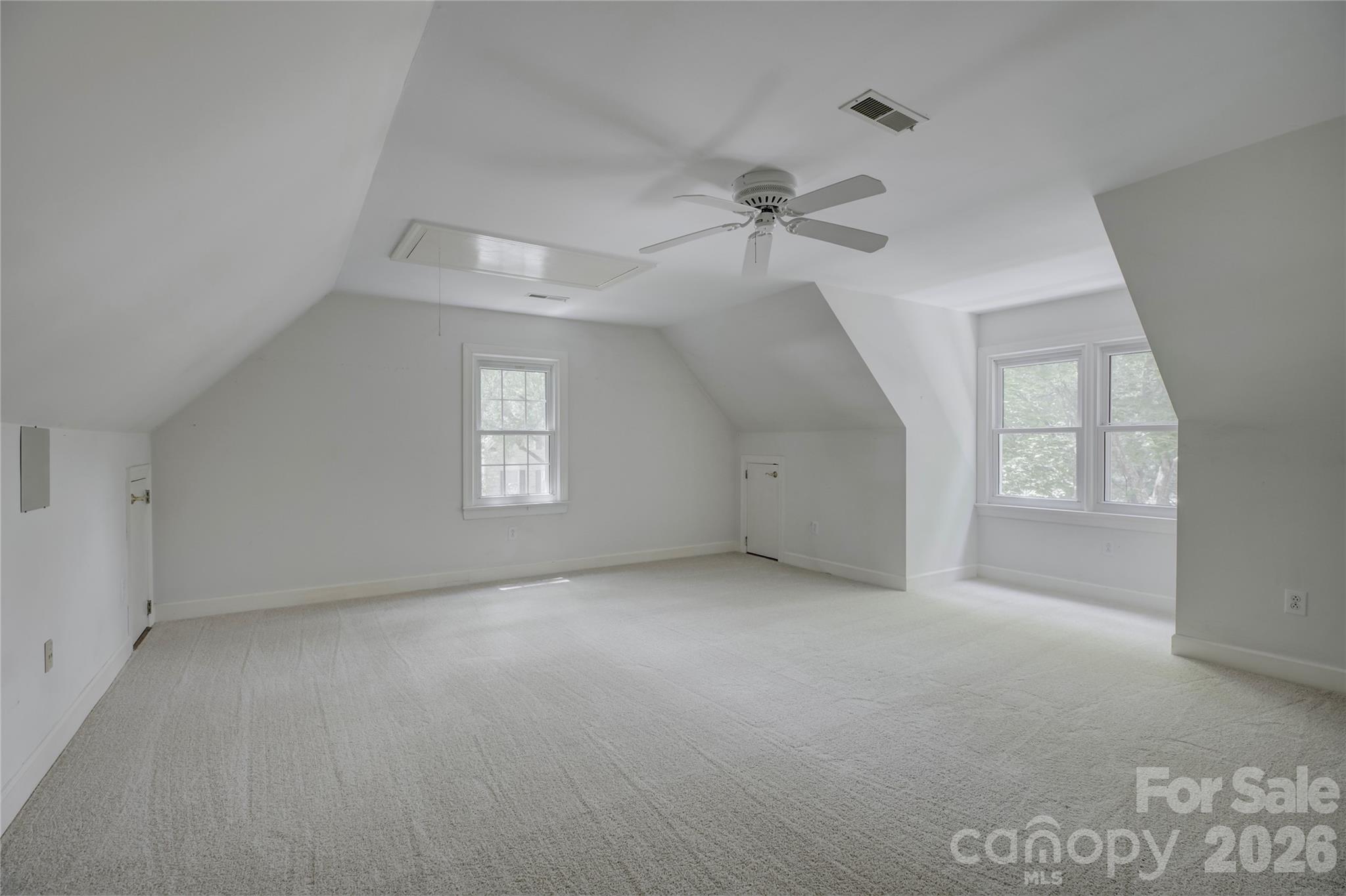15608 Woodland Ridge Lane Unit: 13
