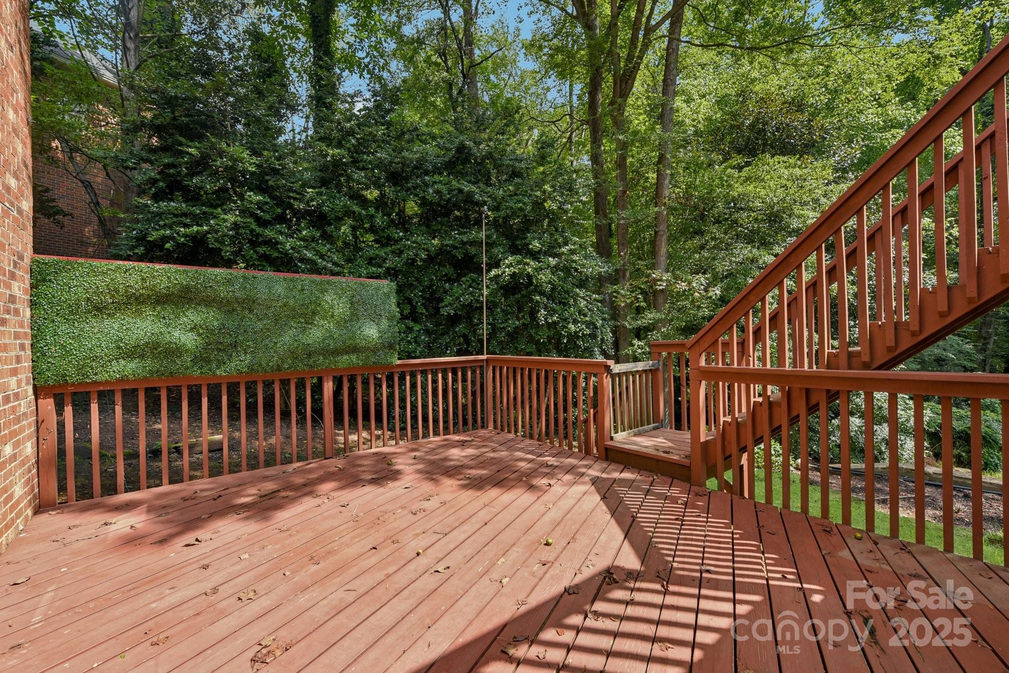 6911 Chatford Lane