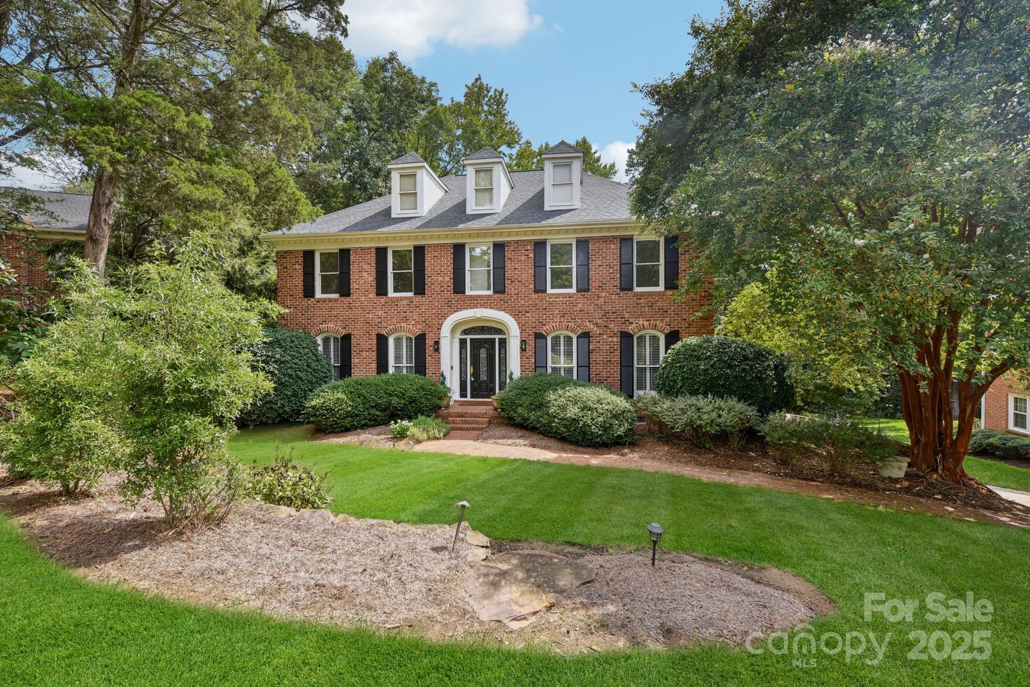 6911 Chatford Lane