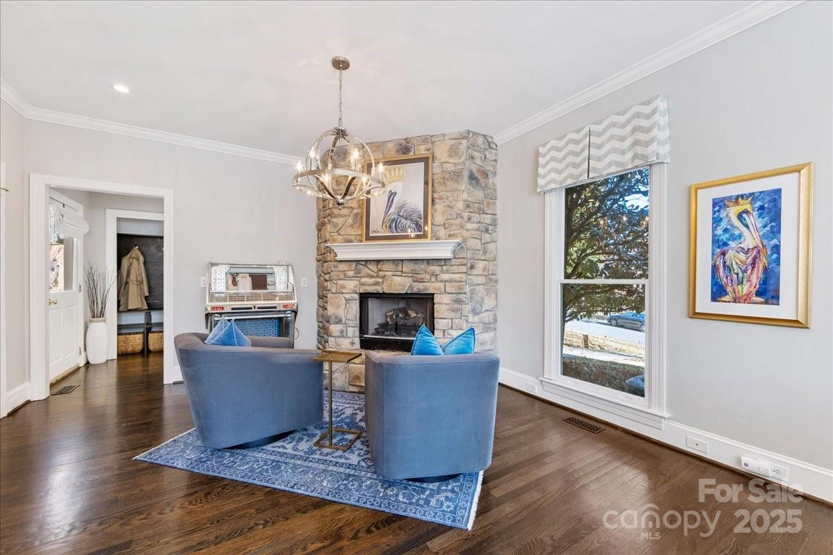 7625 Seton House Lane