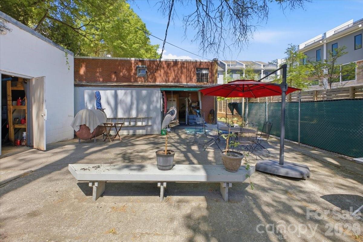 2644 Shenandoah Avenue