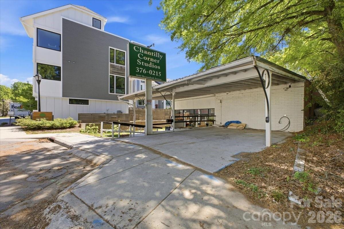2644 Shenandoah Avenue