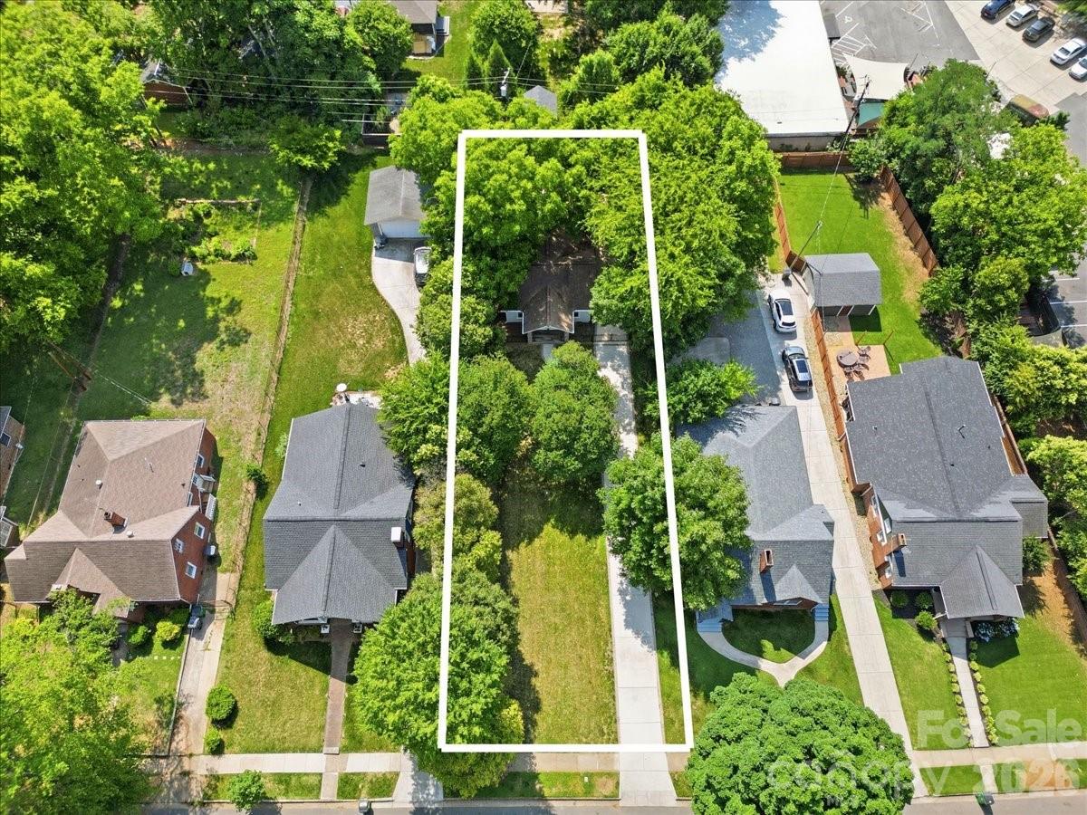 813 Walnut Avenue
