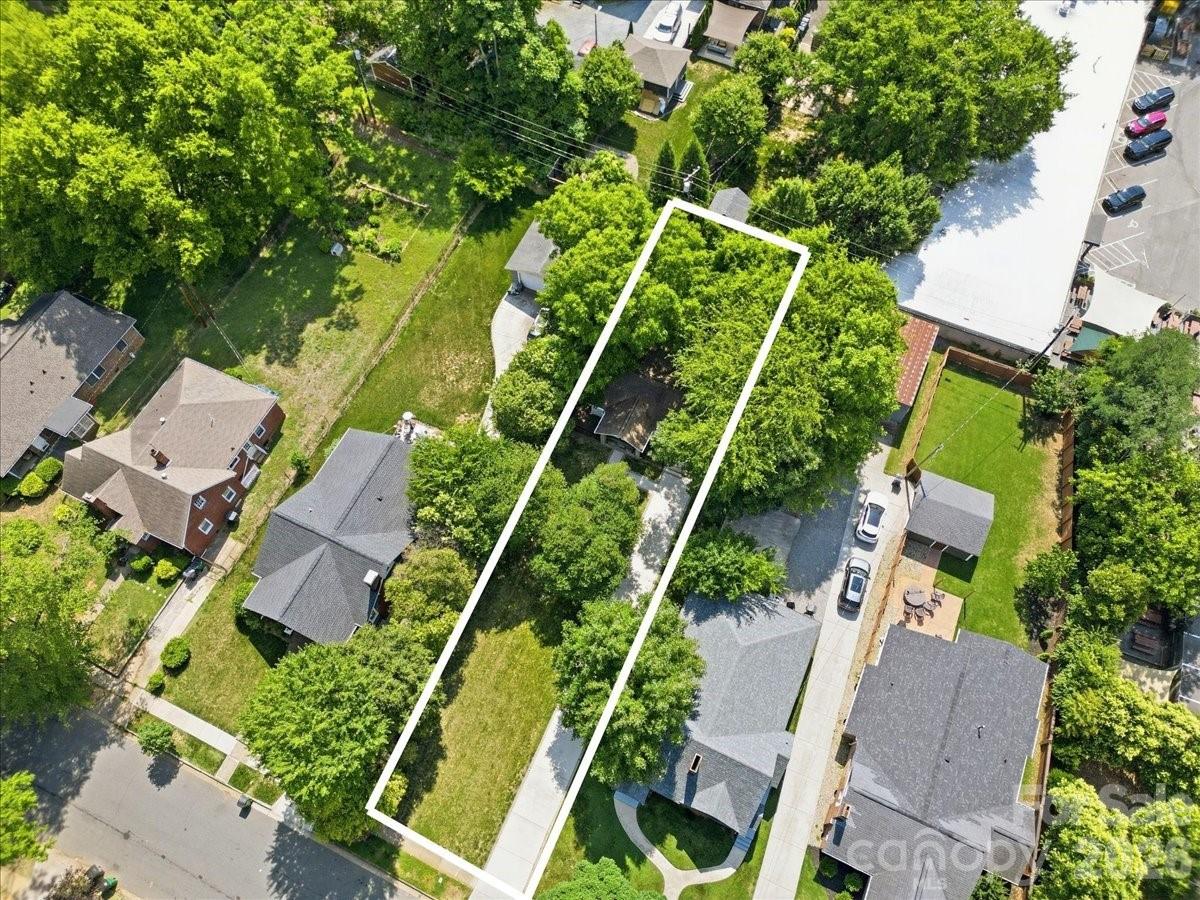 813 Walnut Avenue