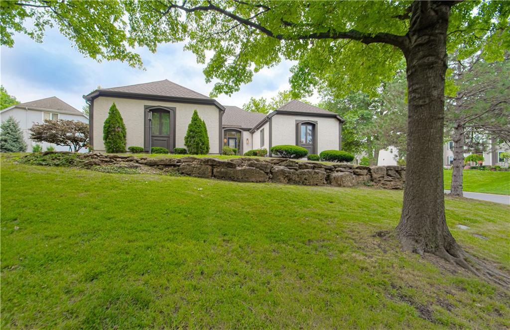 12600 Mohawk Lane