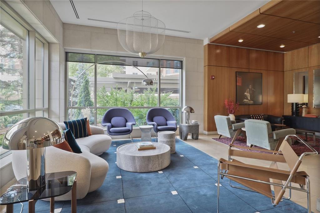 4950 Central Street Unit: 206