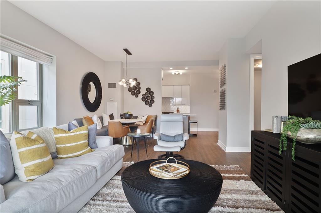 4950 Central Street Unit: 206