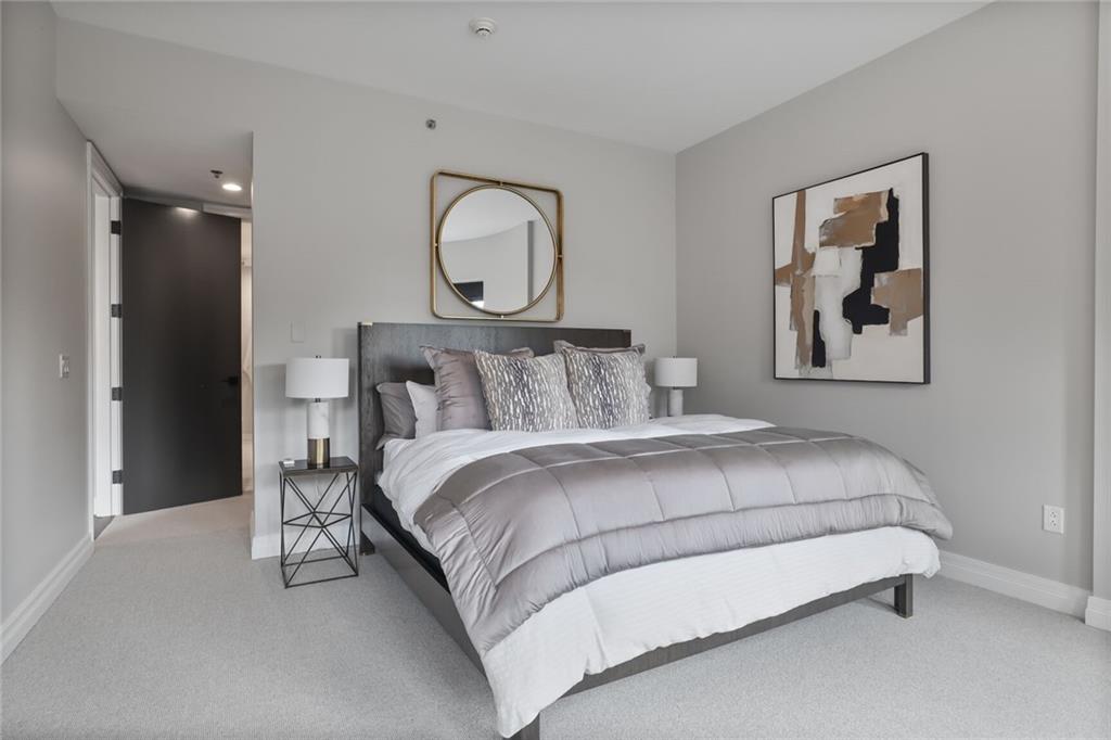 4950 Central Street Unit: 206