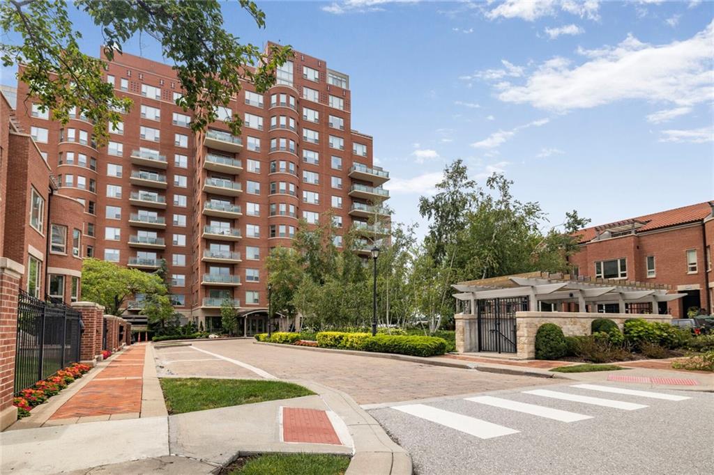 4950 Central Street Unit: 206