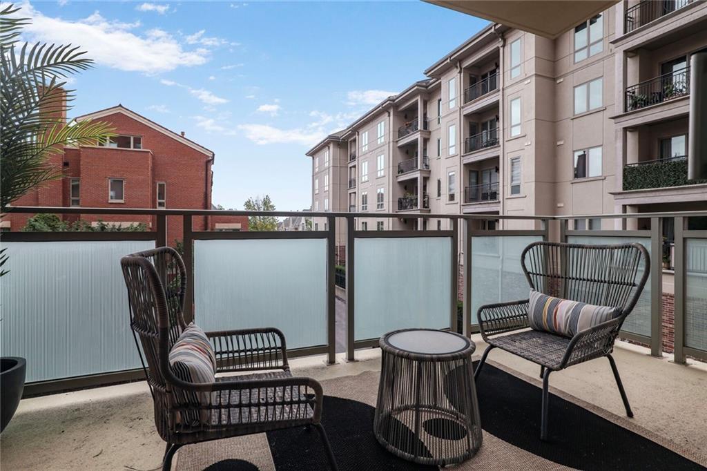 4950 Central Street Unit: 206