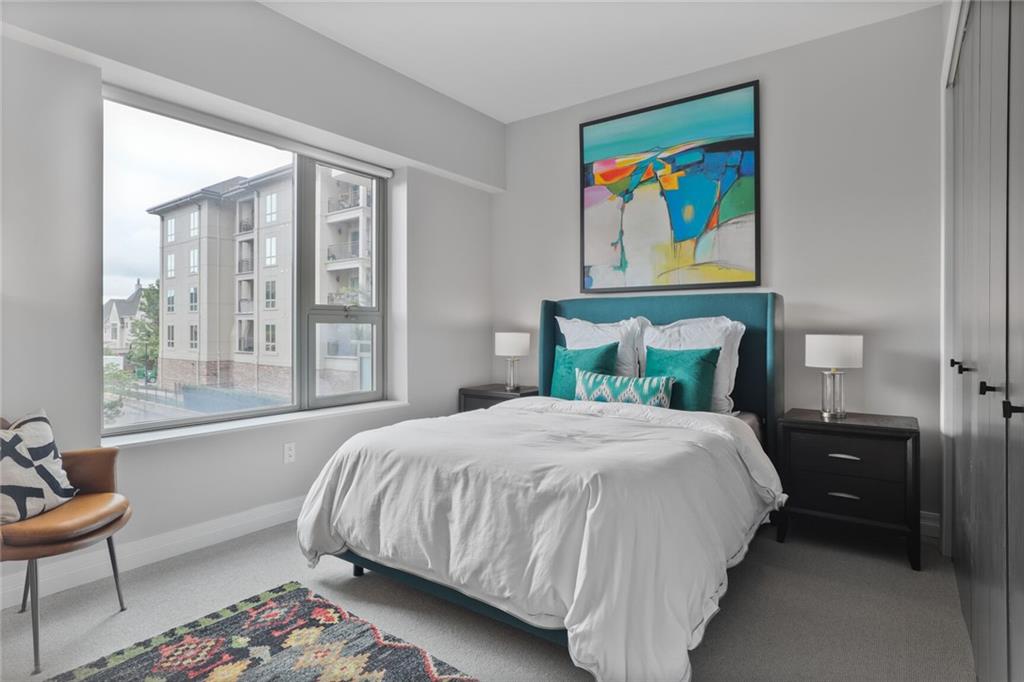 4950 Central Street Unit: 206