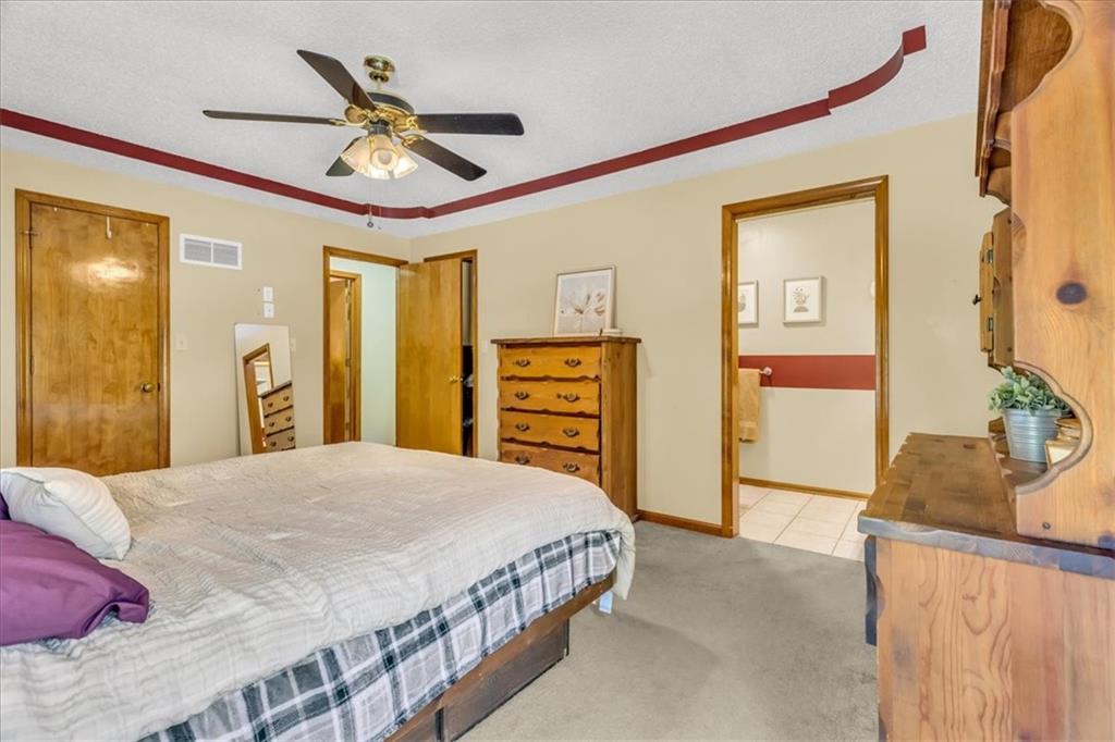 1401 NW Birdseye Court