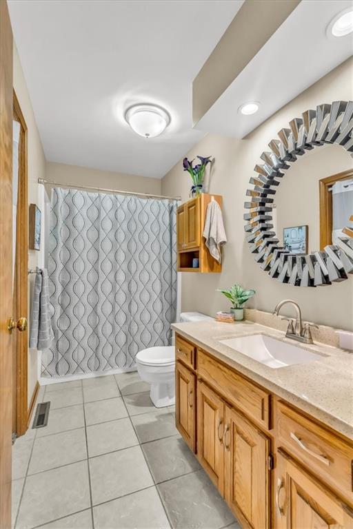 1401 NW Birdseye Court