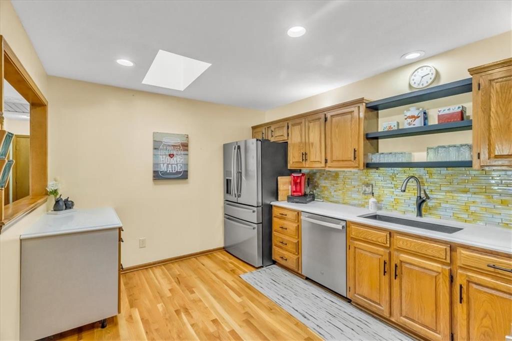 1401 NW Birdseye Court