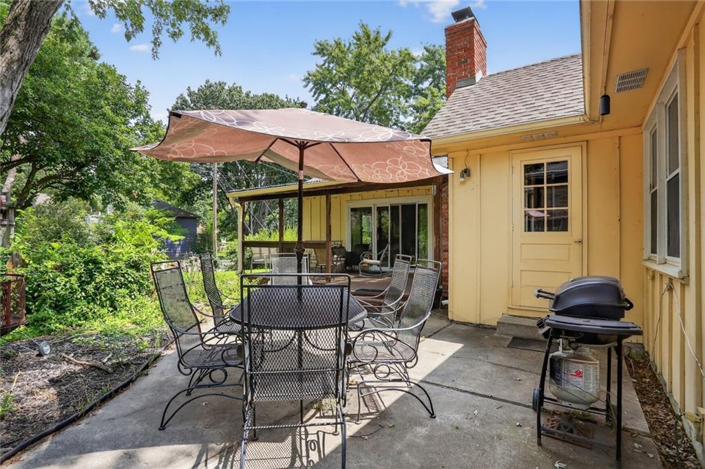 8100 W 98TH Street