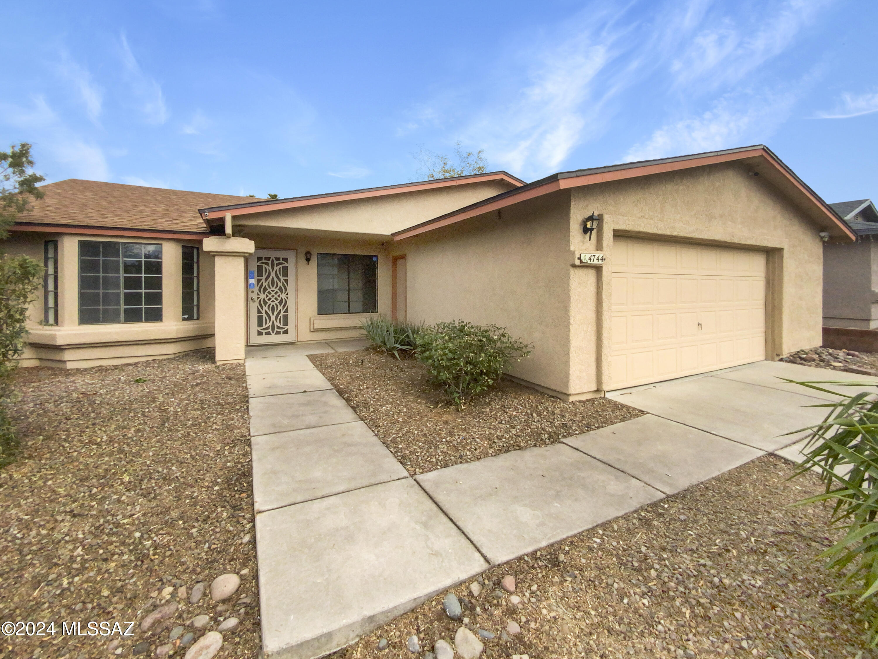 4744 W Tansy Way