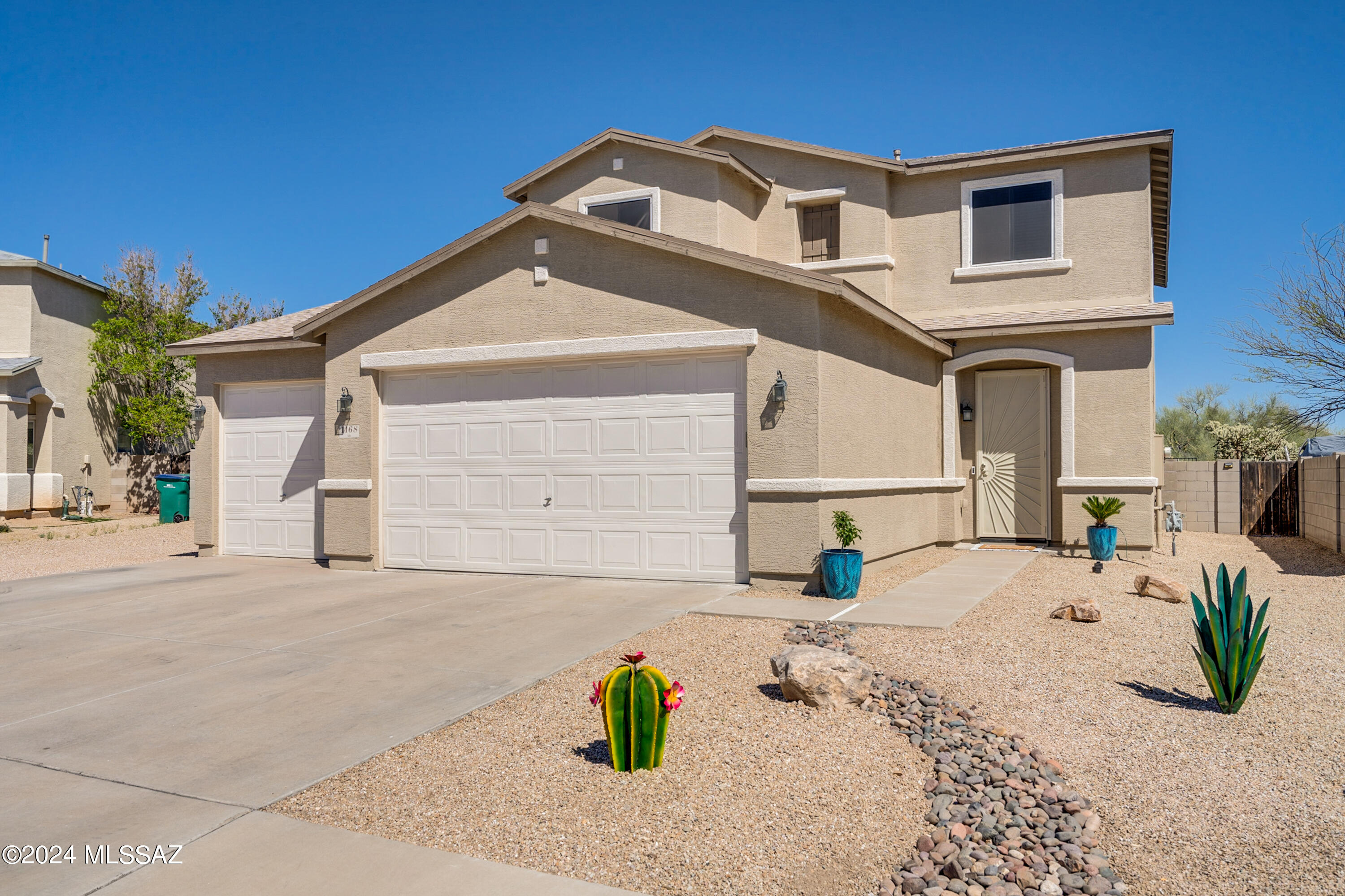 1168 W Camino Hombre Viejo
