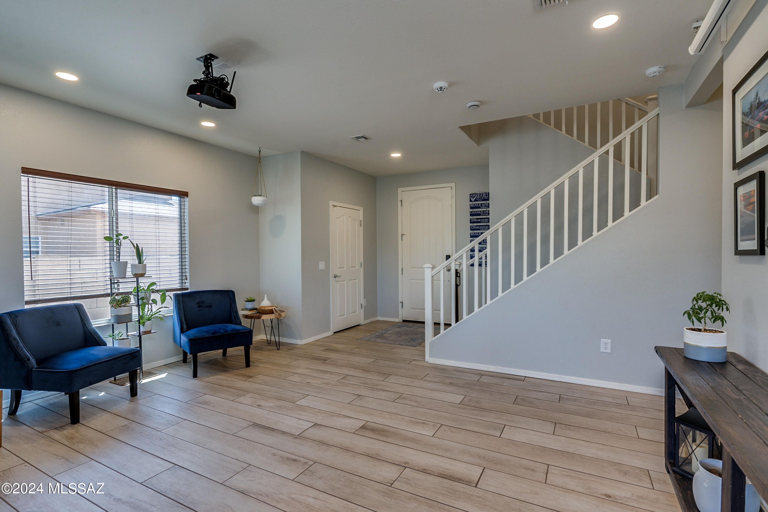 1168 W Camino Hombre Viejo
