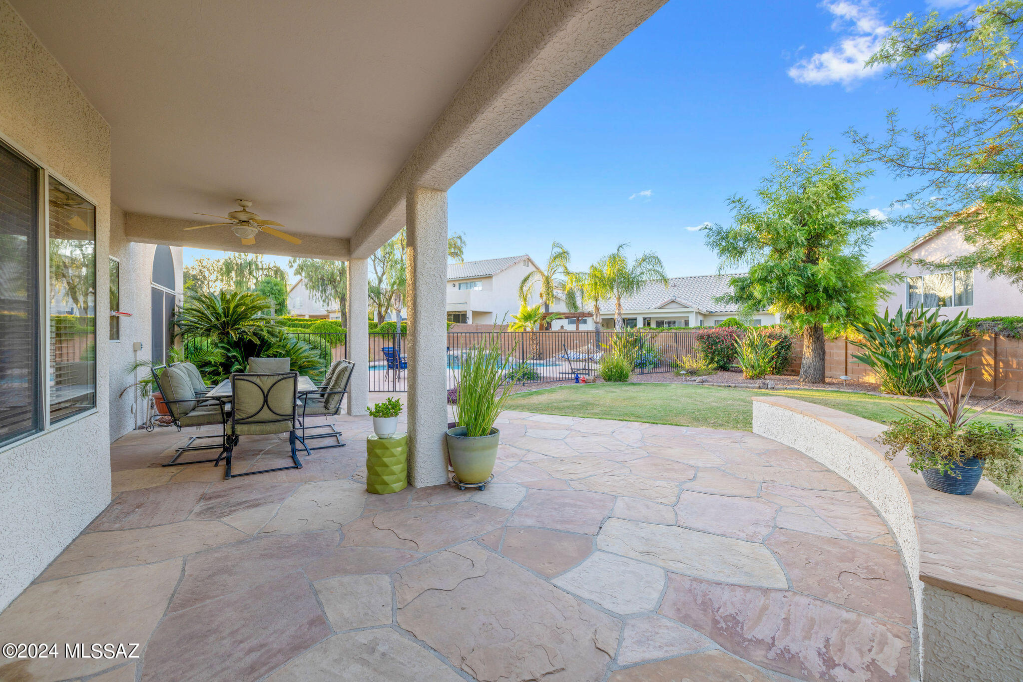 1221 W Sunset Point Place Place