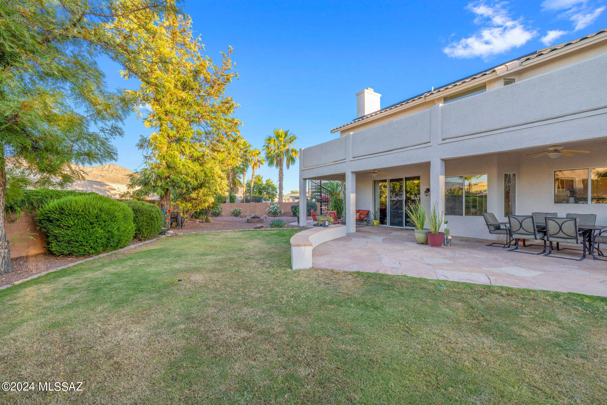 1221 W Sunset Point Place Place