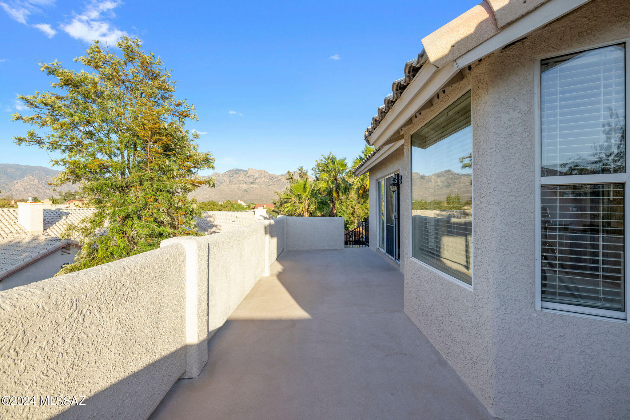 1221 W Sunset Point Place Place