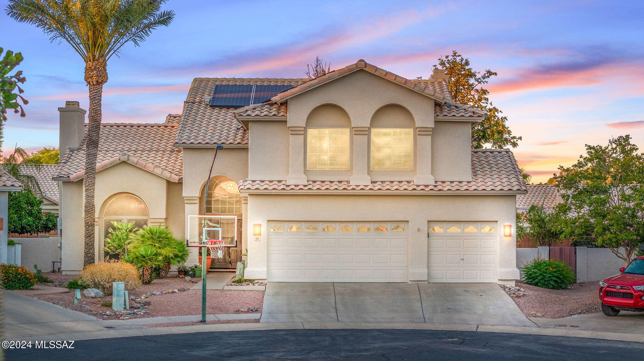 1221 W Sunset Point Place Place