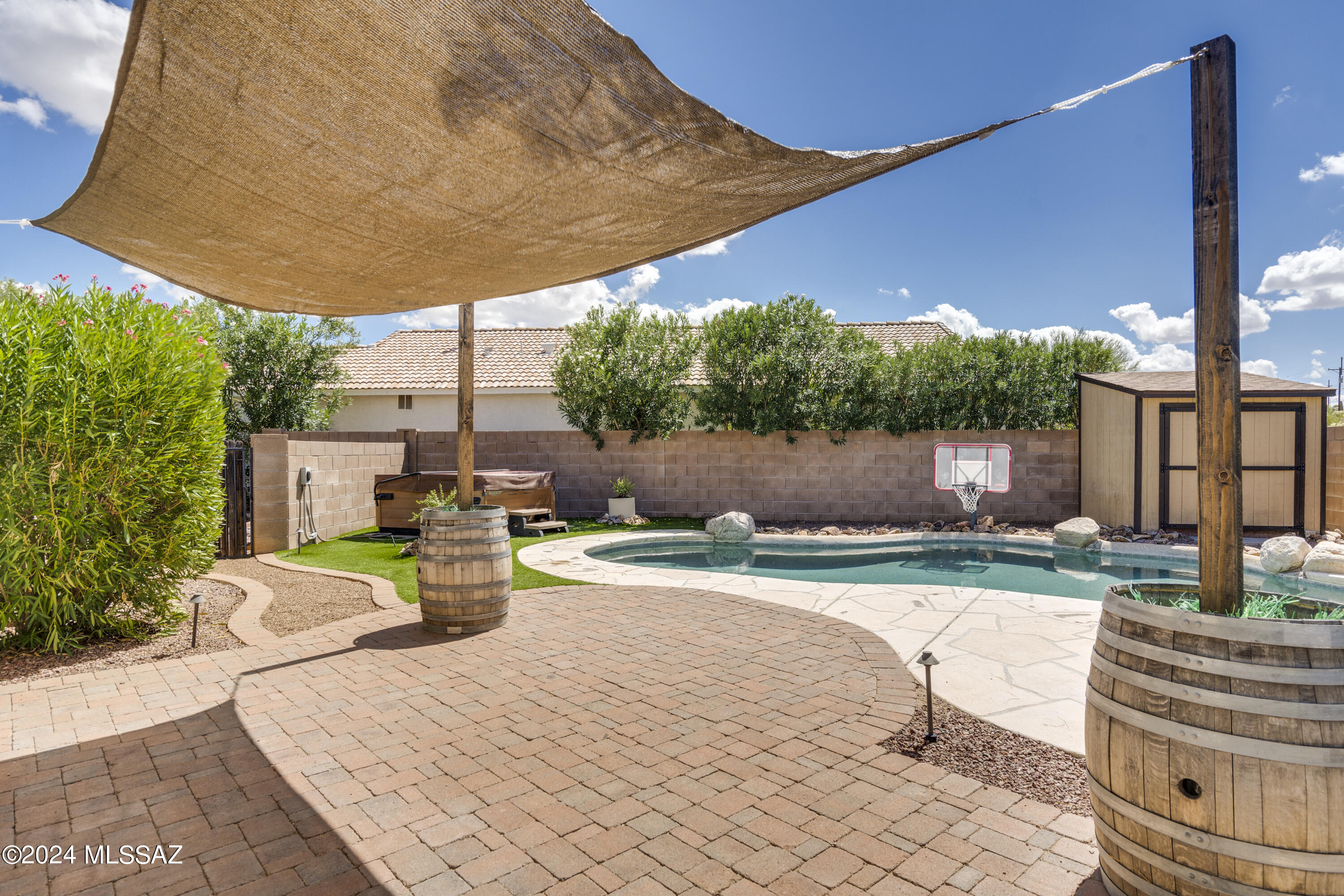 3313 W Corte Albor