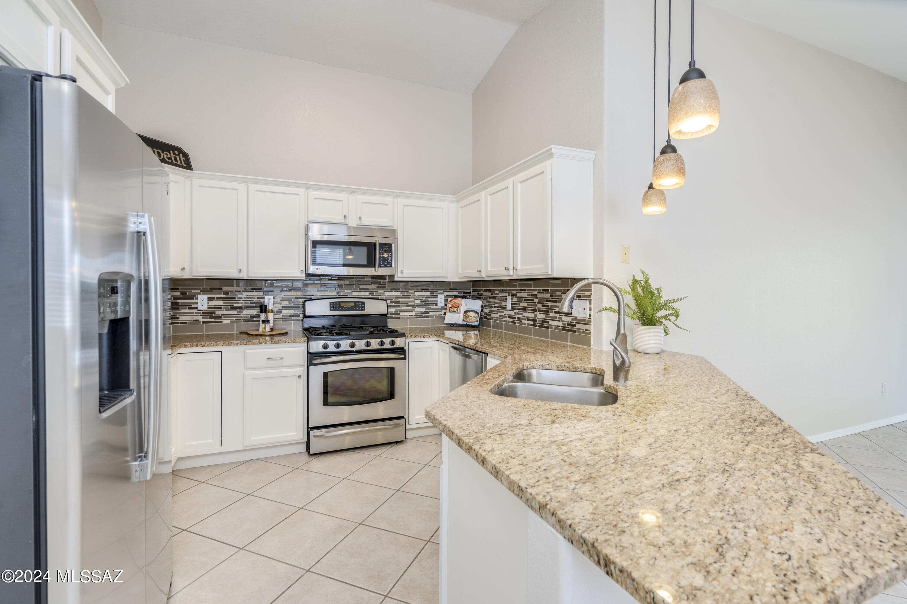 3313 W Corte Albor