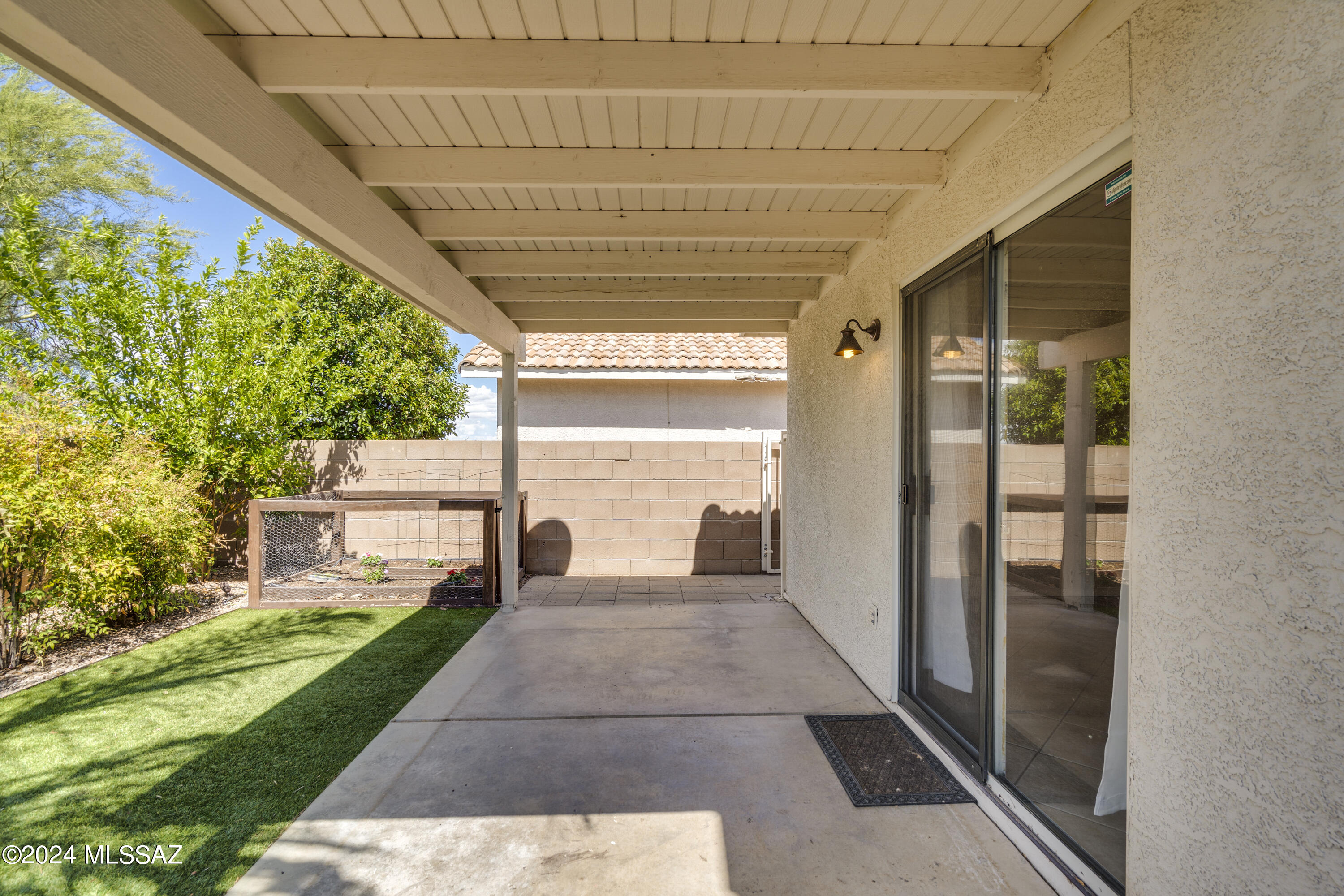 3313 W Corte Albor