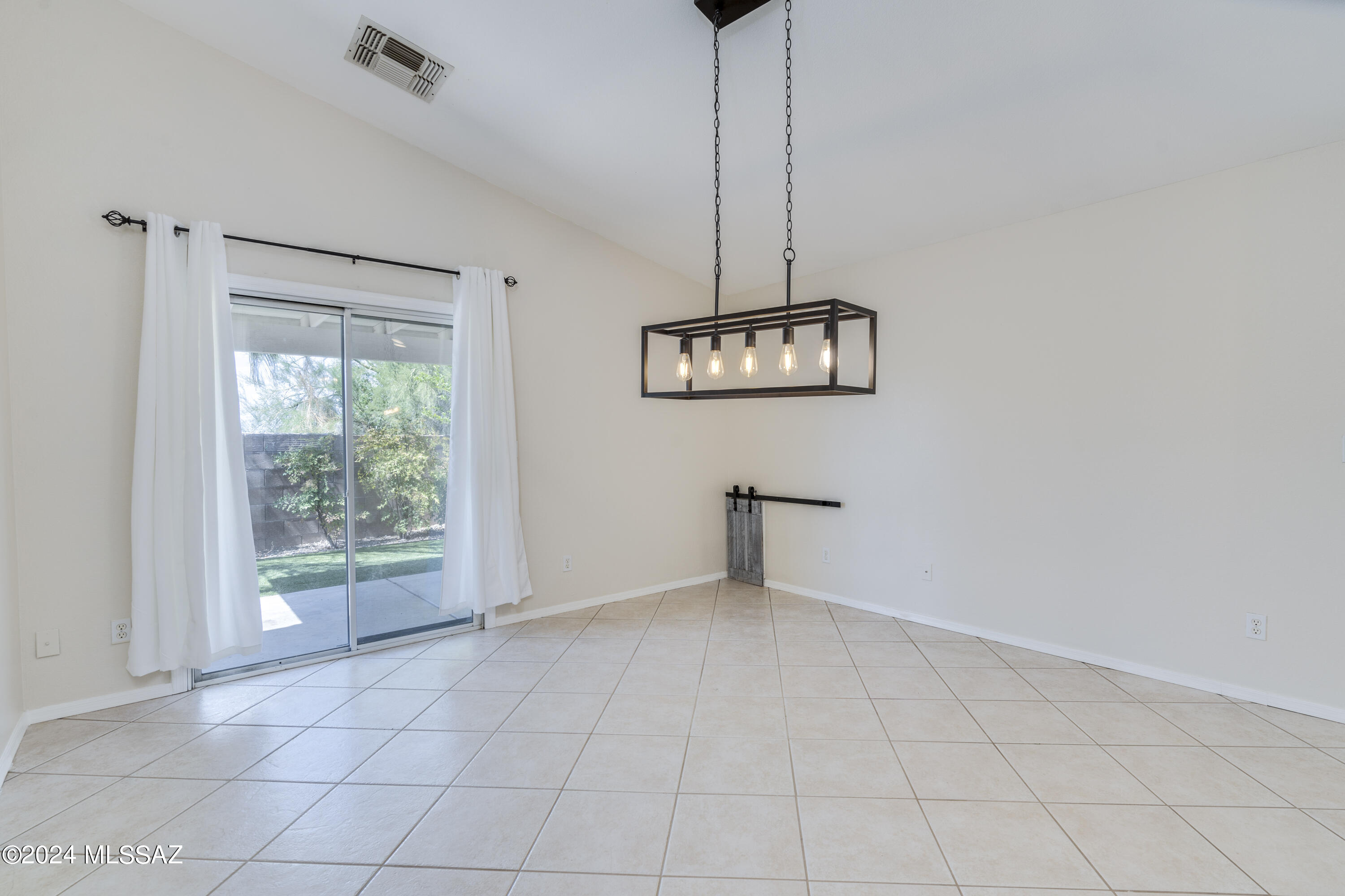 3313 W Corte Albor