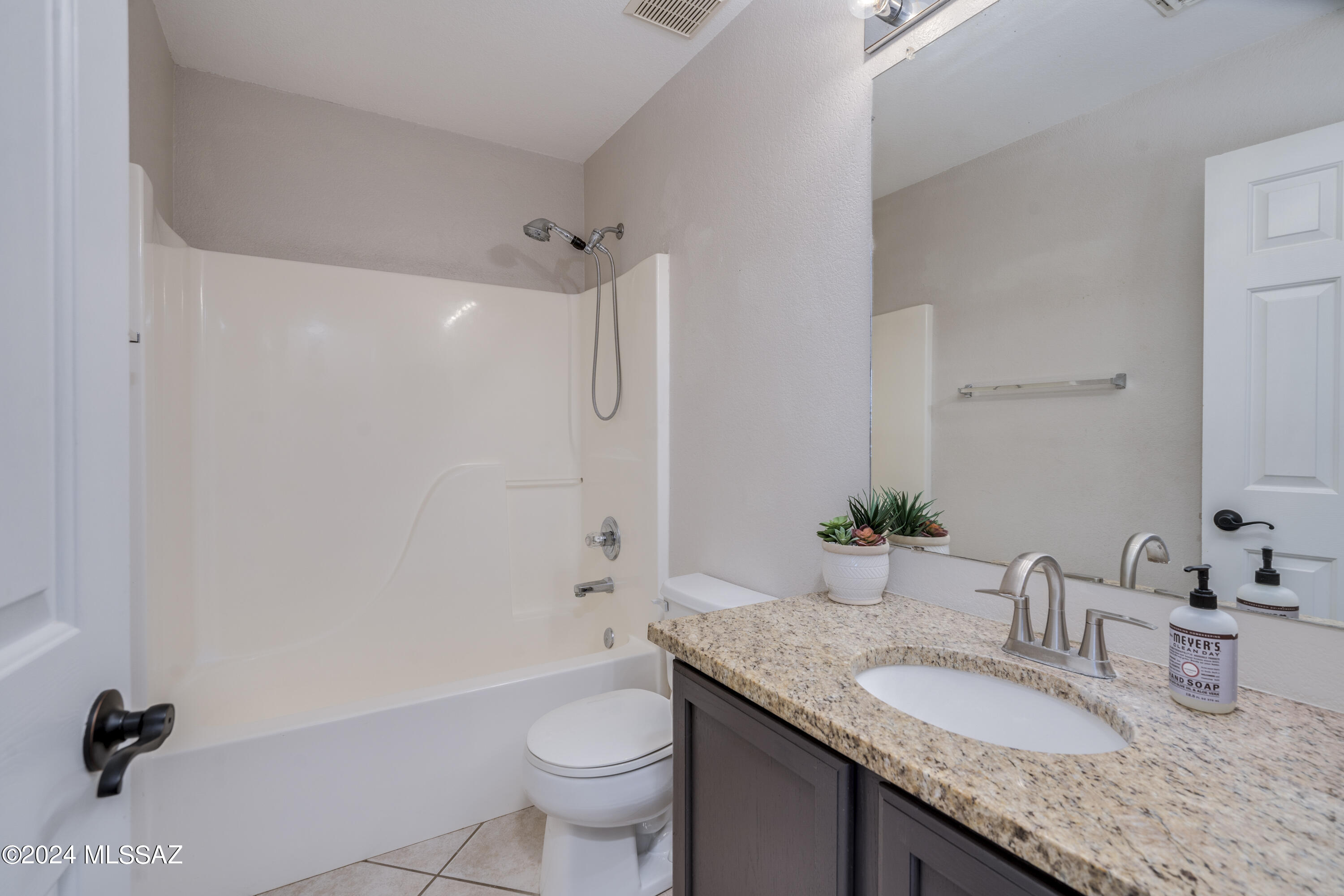 3313 W Corte Albor